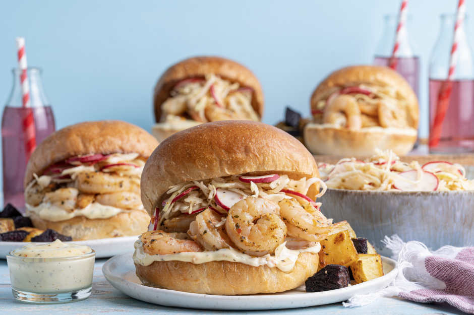 Sandwichs aux crevettes crémeux et croustillants