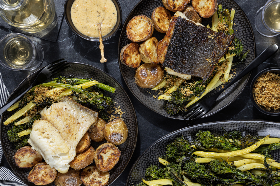 L’Artisan: Seared Black Cod & Roasted Garlic Cream Sauce