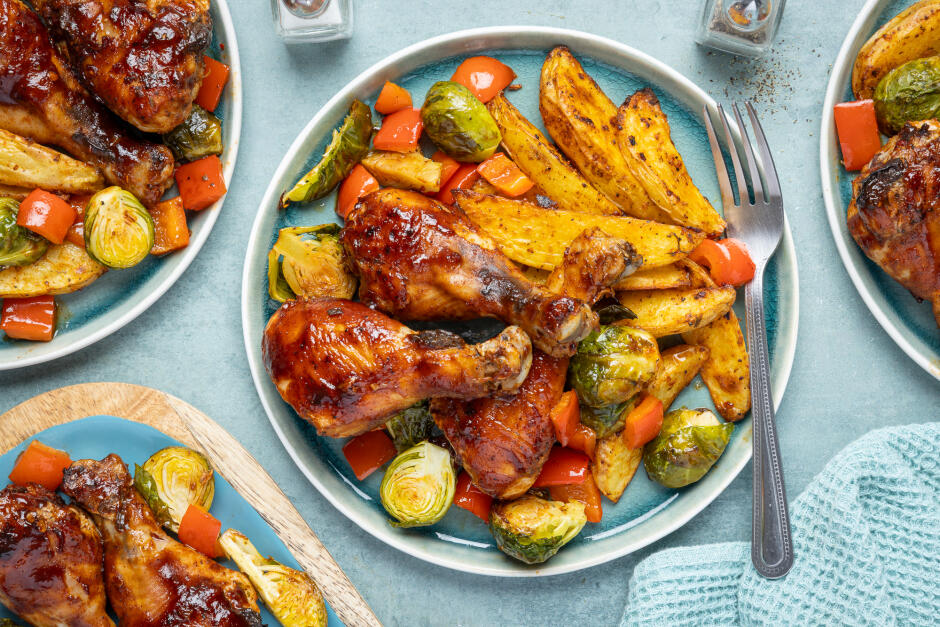 BBQ-Glazed Chicken Drumstick Traybake