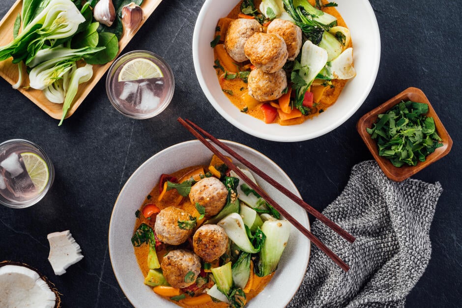 Pork Meatballs in Spicy Red Curry