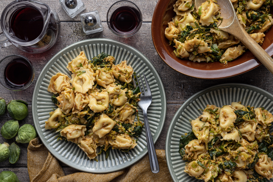 One-Pot Fresh Tortellini with Creamy Tomato Sauce