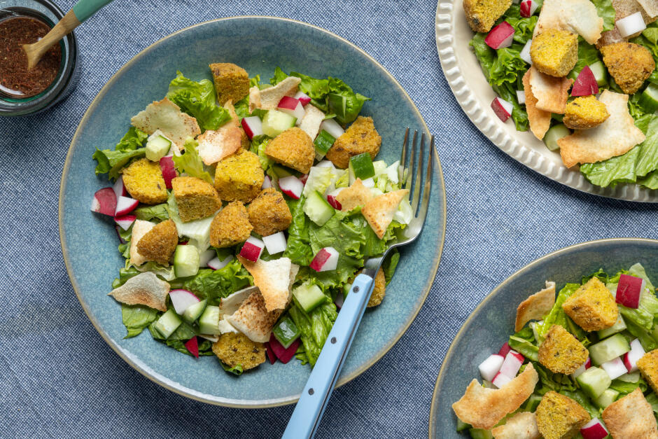 Fast Falafel Fattoush