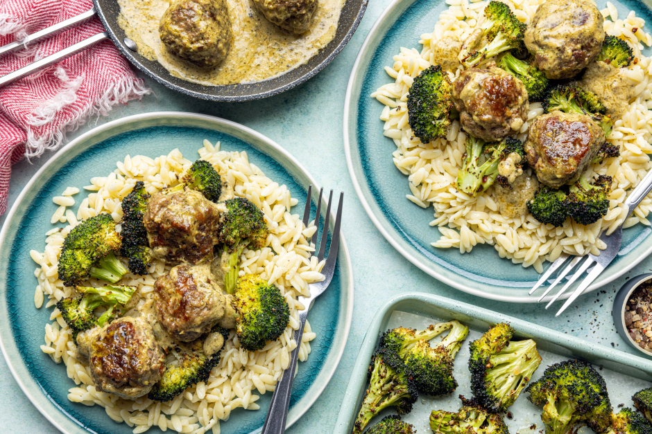 Creamy Pesto Cheese & Beef Meatballs