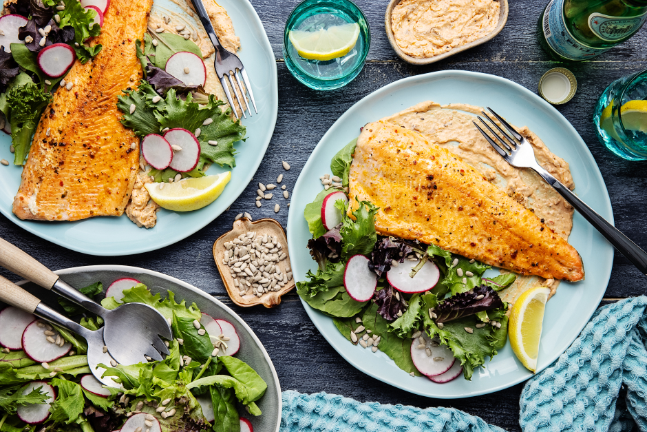Keto: 10-Minute Trout & Roasted Garlic-Red Pesto Cream