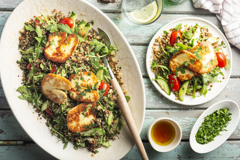 Salade de halloumi poêlé et de quinoa