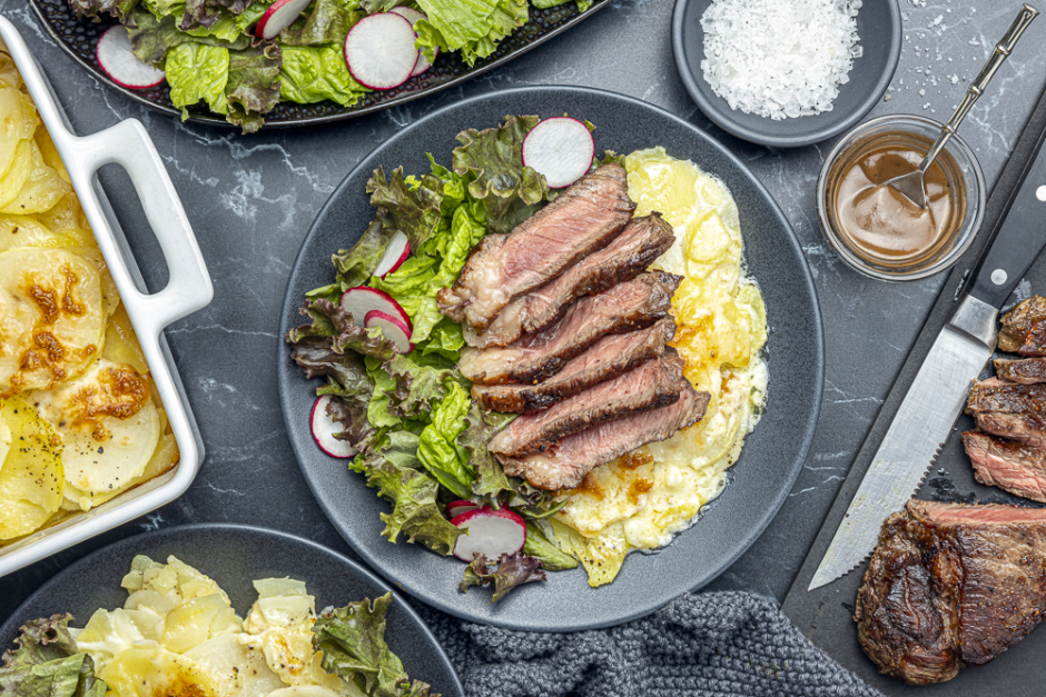 Steak de contre-filet de bœuf nourri à l'herbe