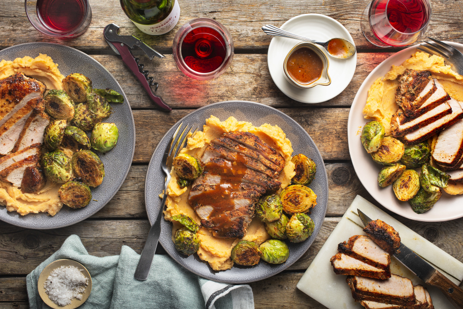 Pork Chops with Apple-Garlic Pan Sauce