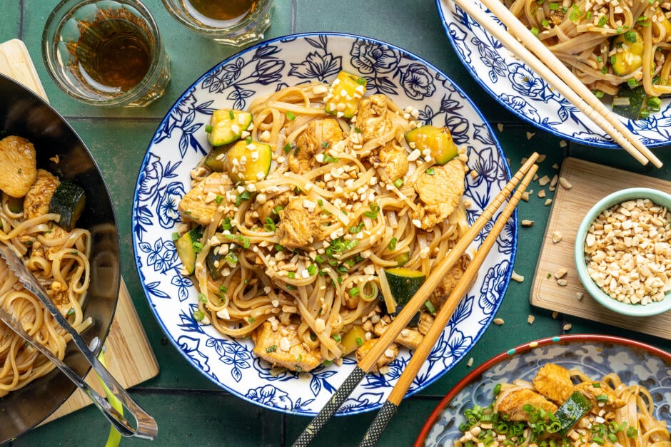 Sauté de nouilles au poulet style thaï